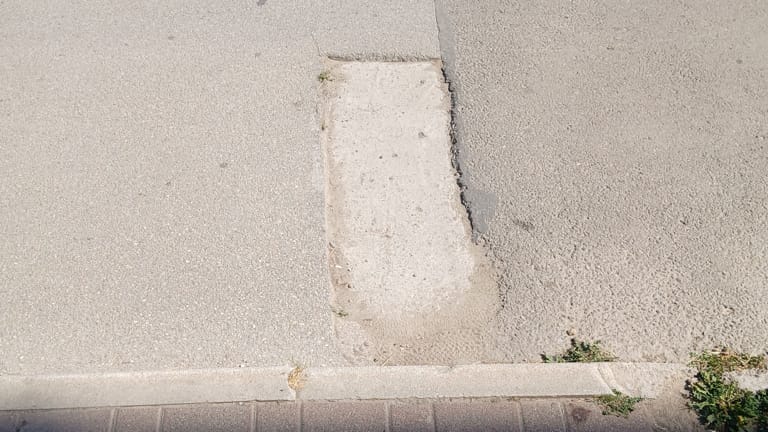 Prijava oštećenja bic. staze Bul. patrijarha Pavla 119