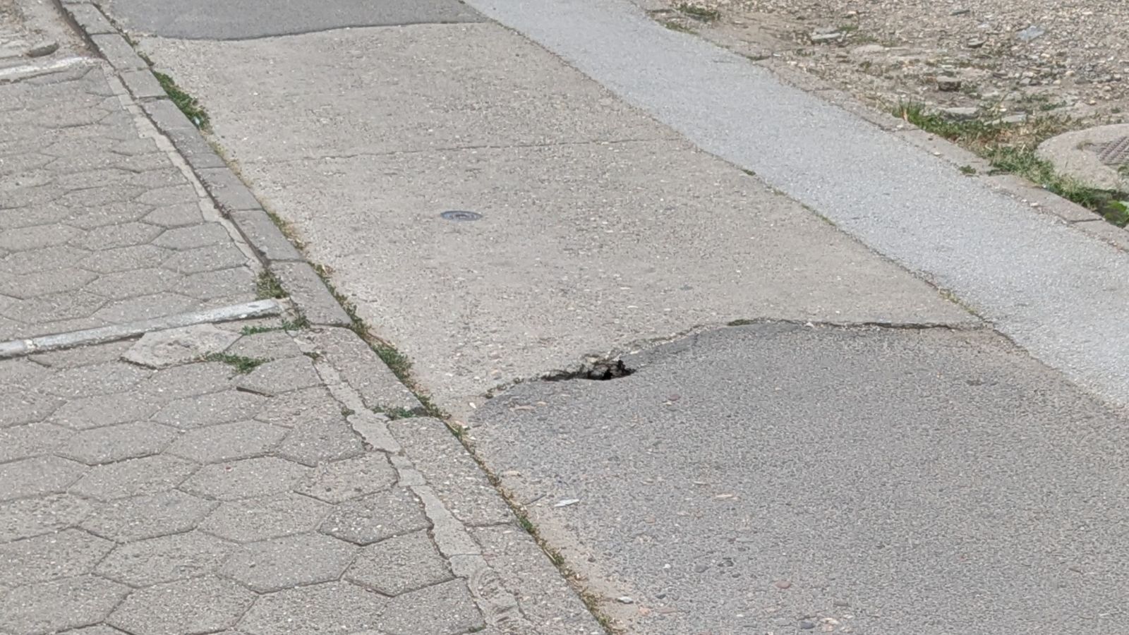 Prijava oštećenja bic. staze u Rumenačkoj br. 148