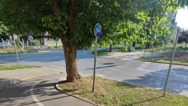 Prijava neadekvatnog saob. znaka na uglu Ive Andrića i 1300 kaplara