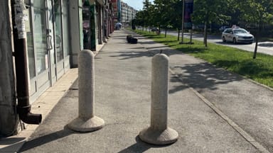 Prijava nepropisno postavljenih stubova